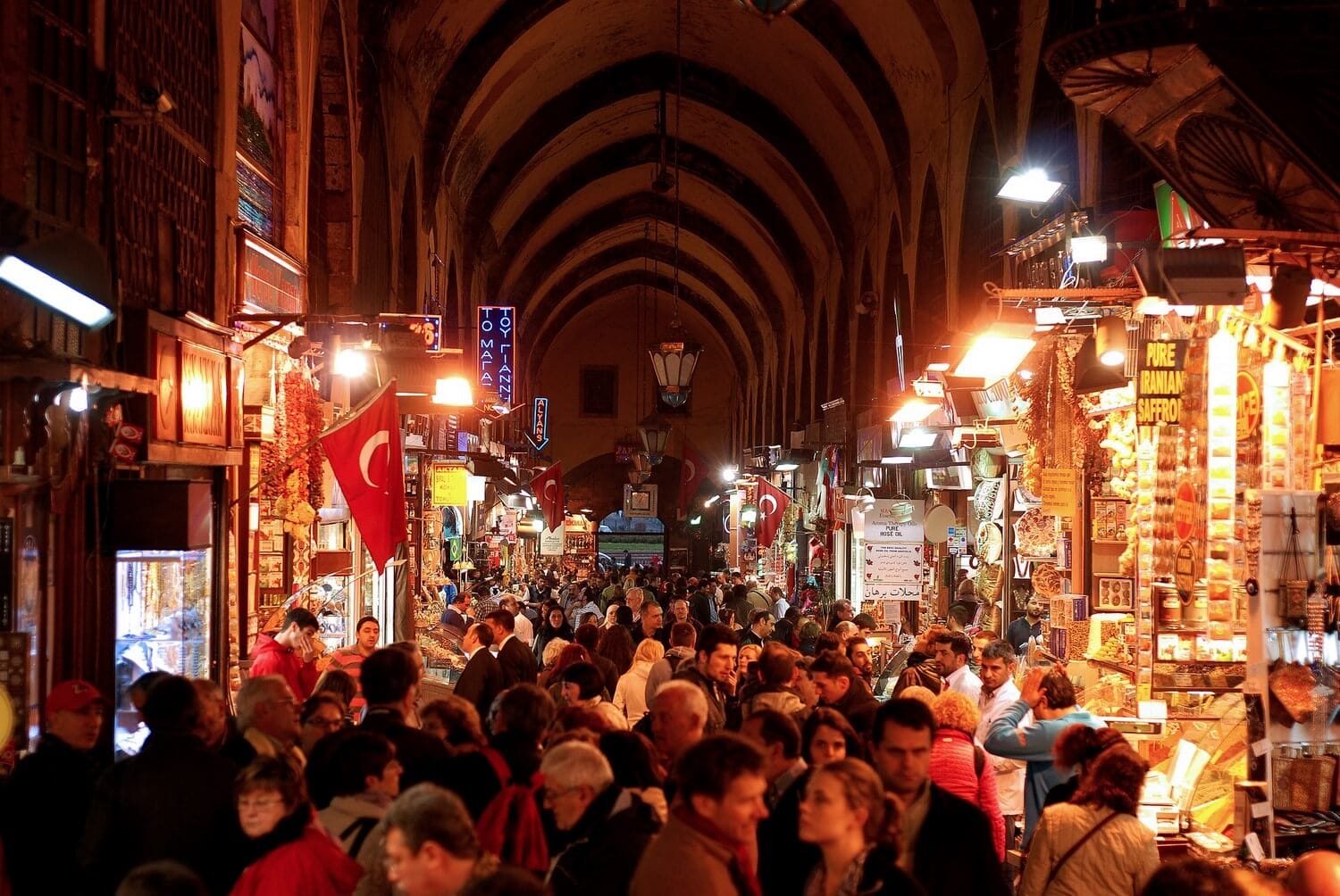 التسوق في اسطنبول - البازار الكبير أو جراند بازار