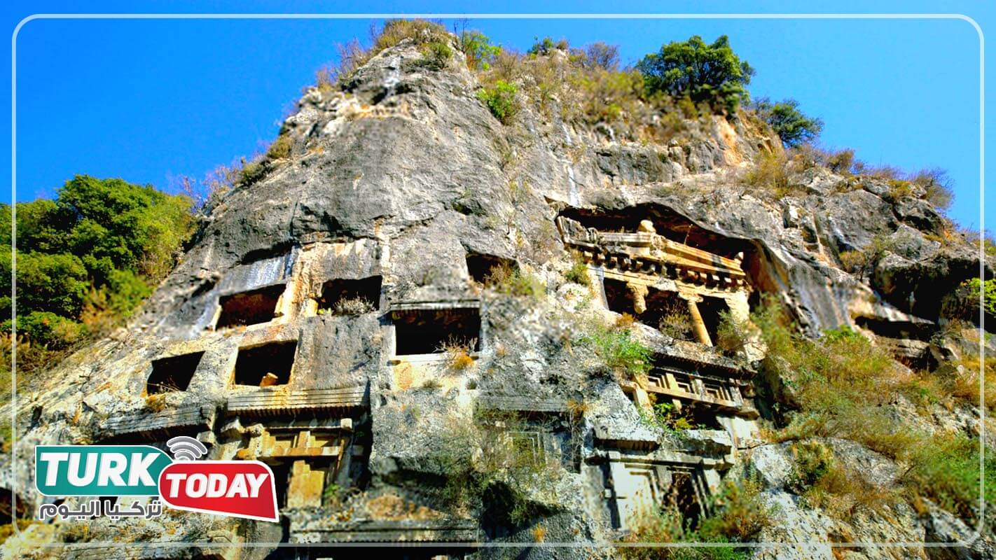 مقابر امينتاس الصخرية الليسية الشهيرة