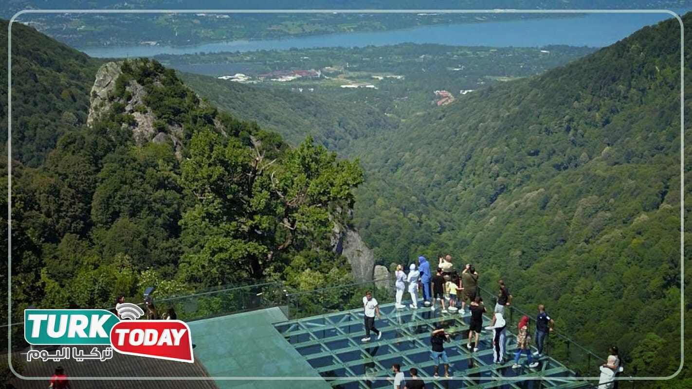 المطل الزجاجي في صبنجة