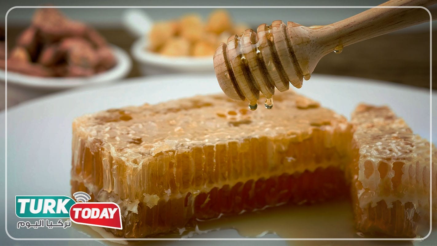 فوائد شمع العسل للبشرة